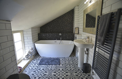 Black and white bathroom